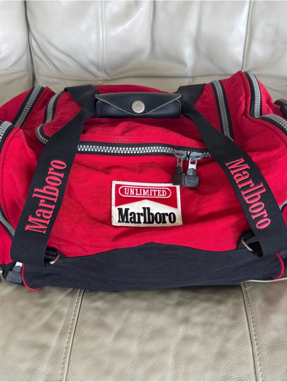 Marlboro Branded Unlimited Collectible Promo Duffel Bag 90’s Travel Vintage